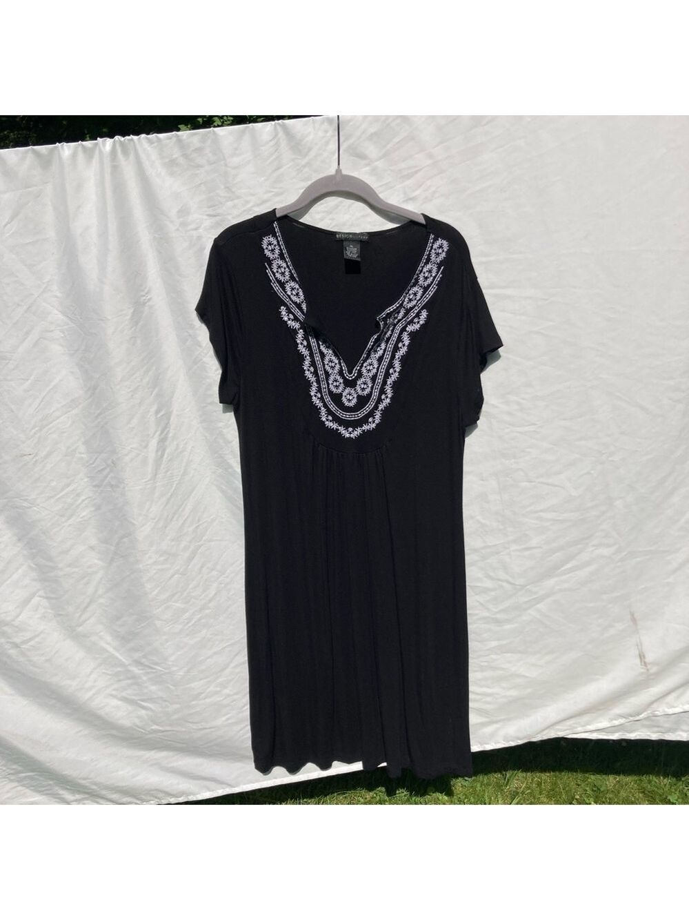 Design History black embroidered shirt sleeve dress, size XL